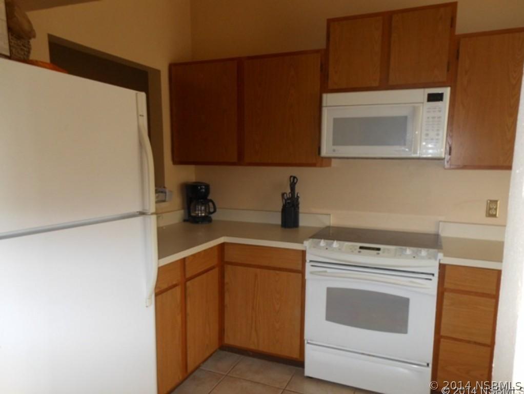 151 Breezeway Ct., New Smyrna Beach, FL 32169