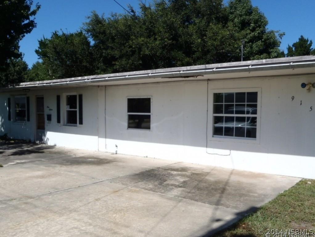 915 Lake Ave., Edgewater, FL 32132