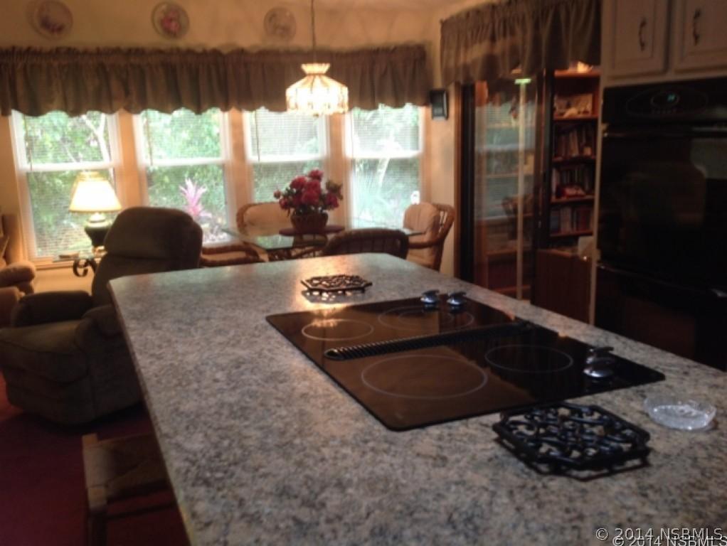 506 Halyard Cir., Edgewater, FL 32141