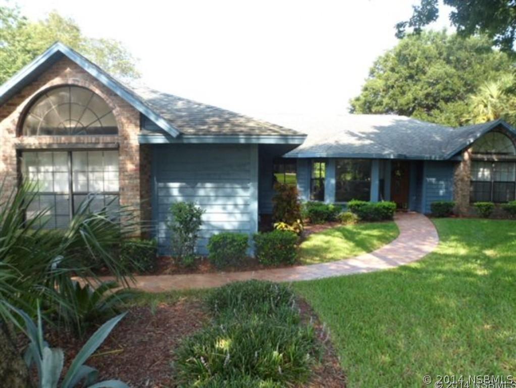 1061 Red Maple Ct., New Smyrna Beach, FL 32168