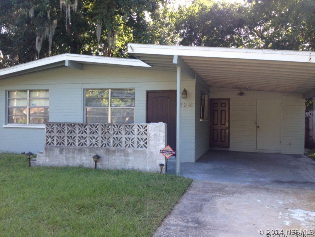 724 Greenway Pl., Daytona Beach, FL 32114