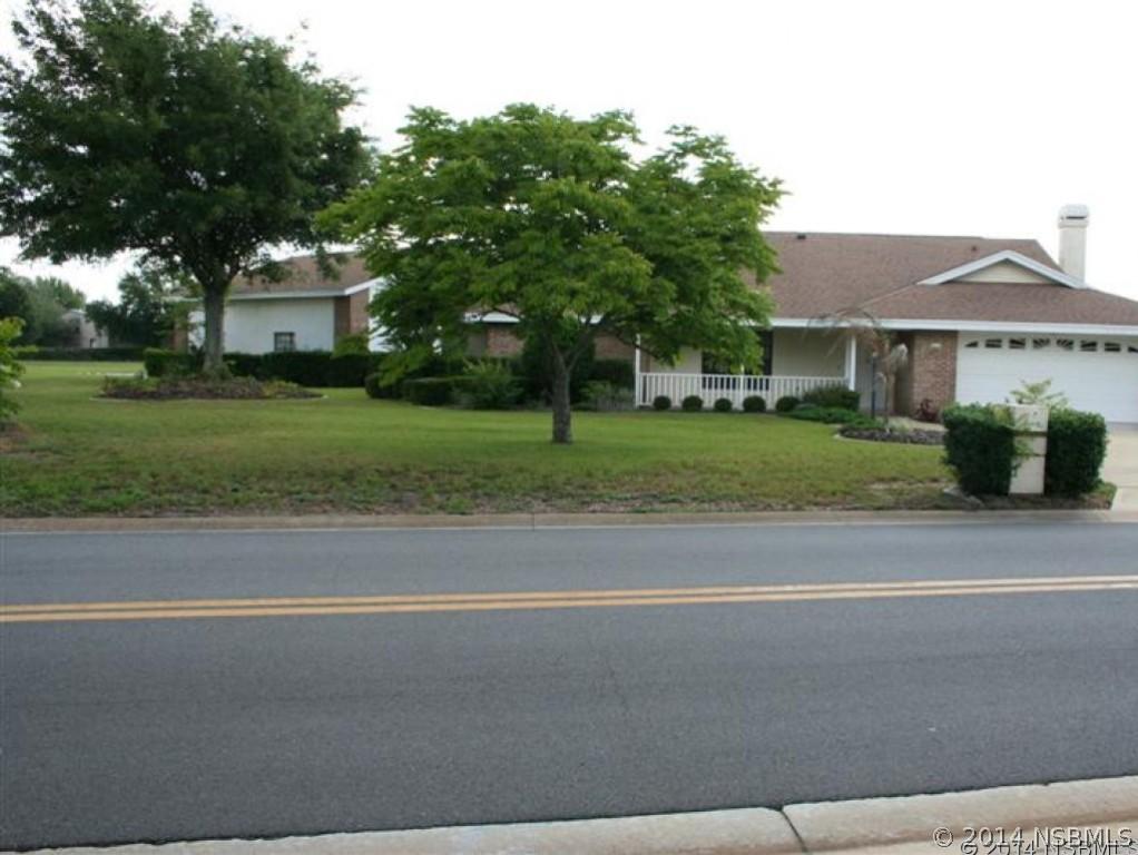 2016 Country Club Dr., Port Orange, FL 32128