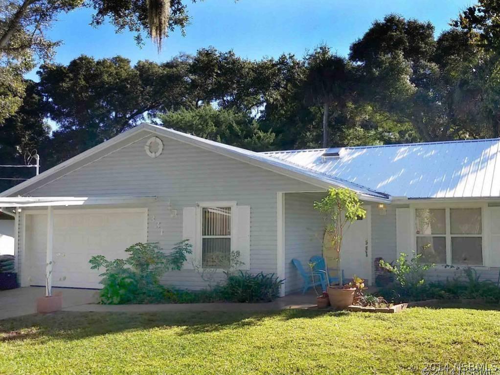 331 Freeman St., New Smyrna Beach, FL 32168