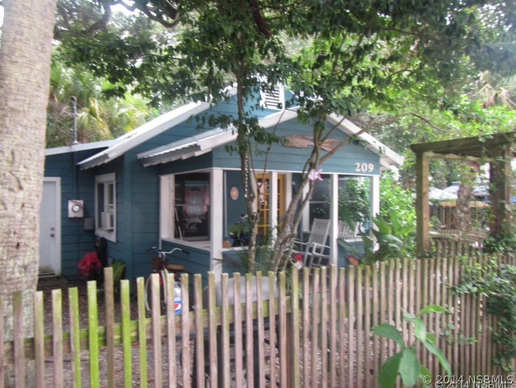 209 Esther St., New Smyrna Beach, FL 32169