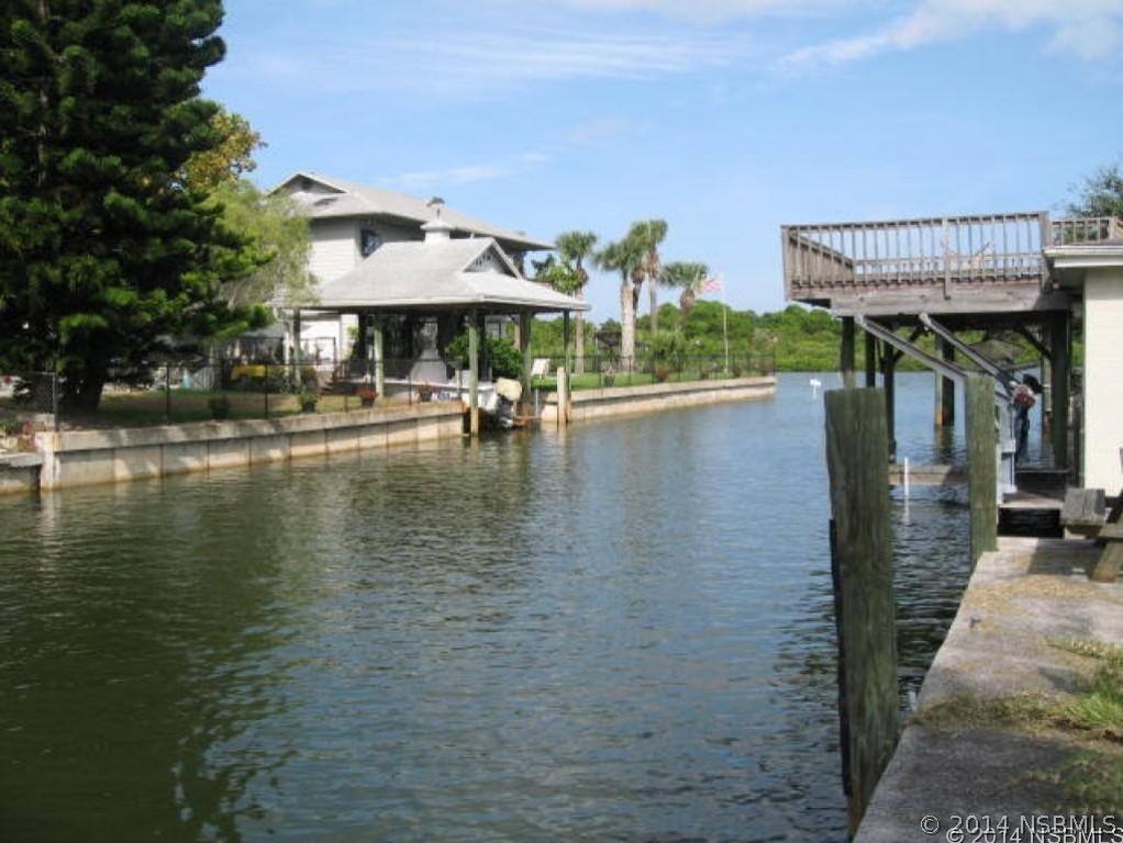 191 Douglas St., Edgewater, FL 32141