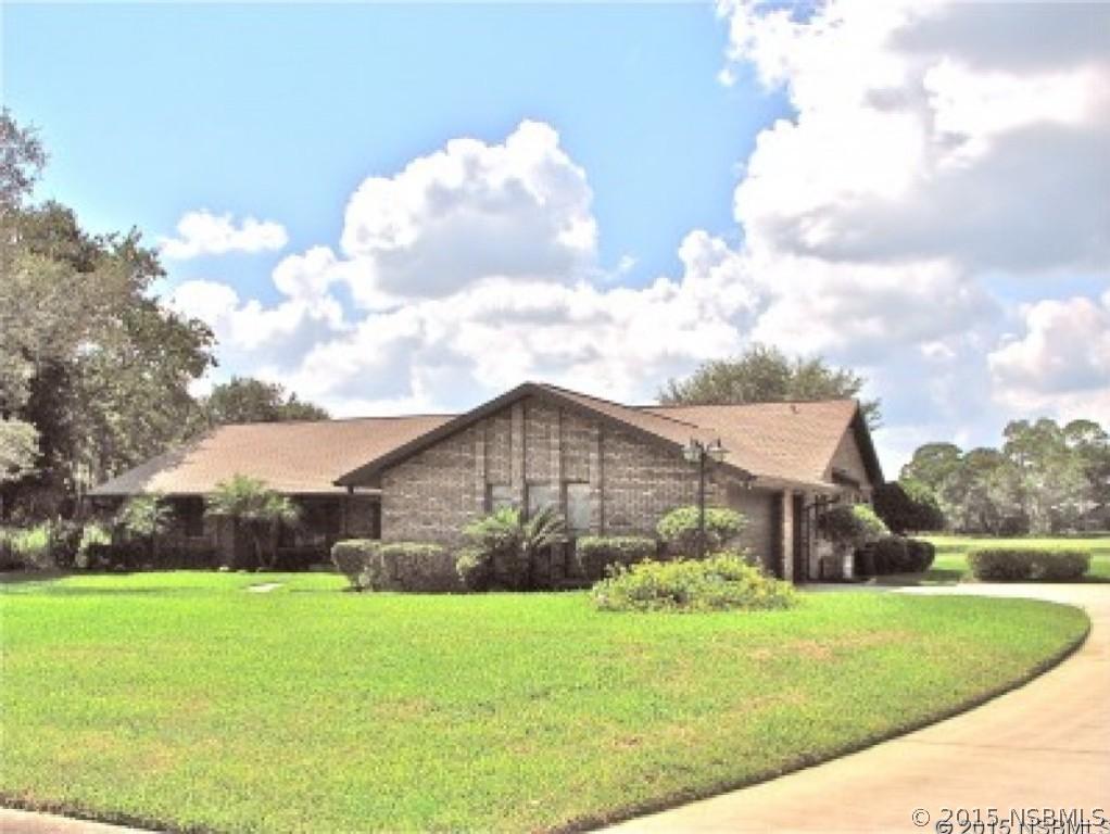 832 Sawgrass Ln., New Smyrna Beach, FL 32168