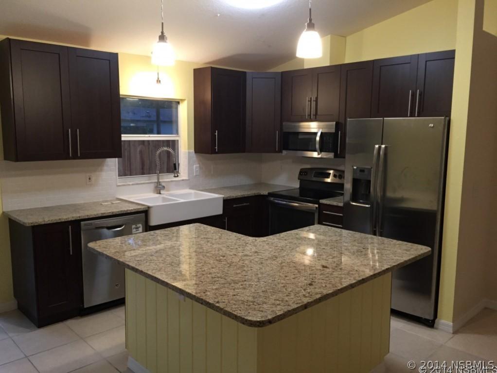 2915 Vista Palm Dr., Edgewater, FL 32141
