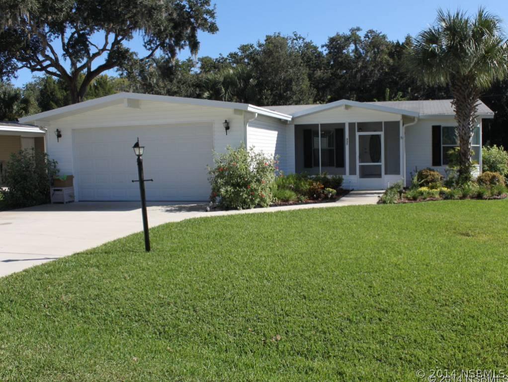 337 Water Landing Dr., Oak Hill, FL 32759