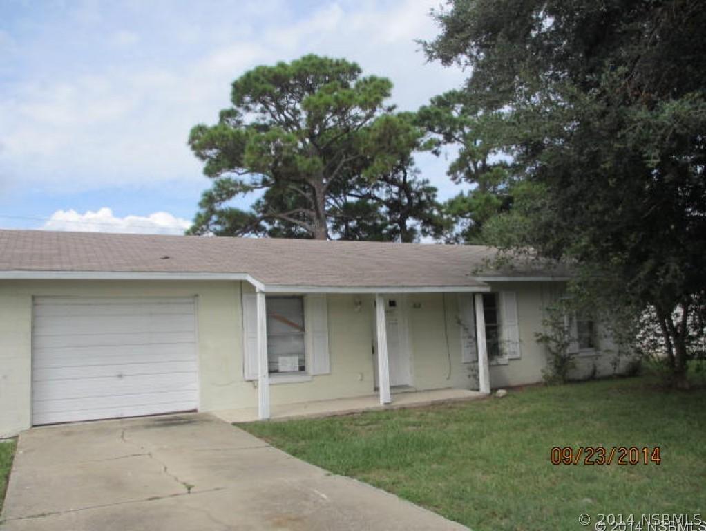 1012 Lake Ave., Edgewater, FL 32132