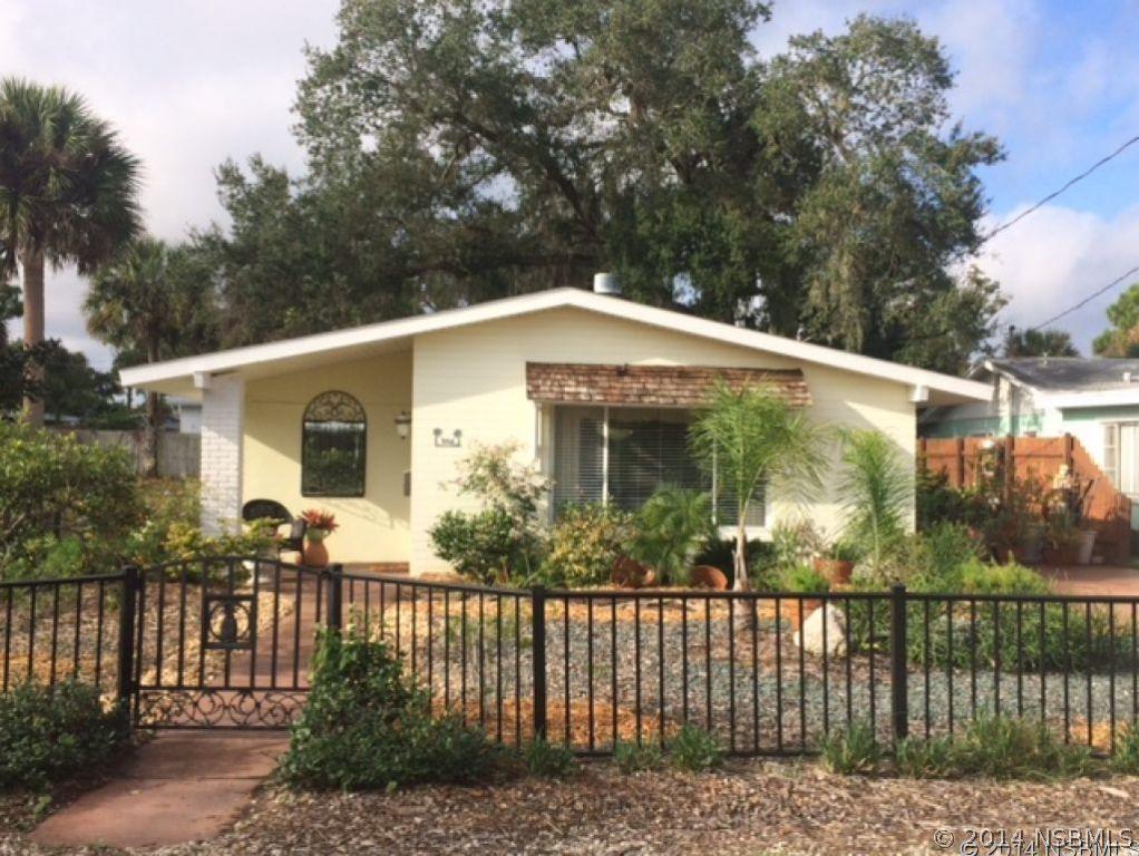 906 S Fernald St., Edgewater, FL 32132