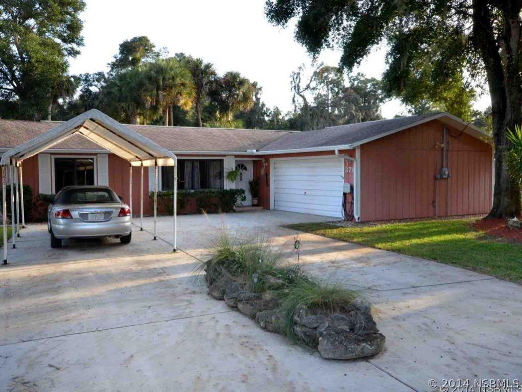 371 Freeman St., New Smyrna Beach, FL 32168