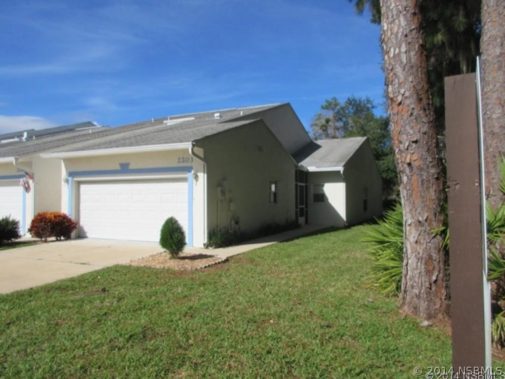 2203 Candlewood Ln., New Smyrna Beach, FL 32168