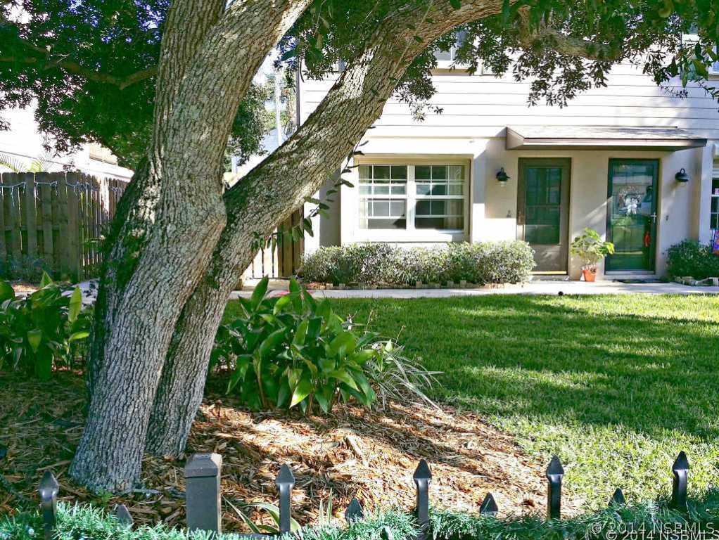 101 N Pine St. #4, New Smyrna Beach, FL 32169