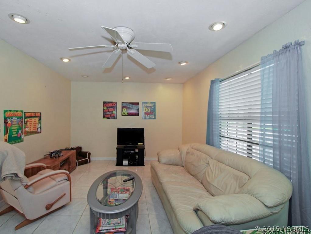 2323 Umbrella Tree Dr., Edgewater, FL 32141