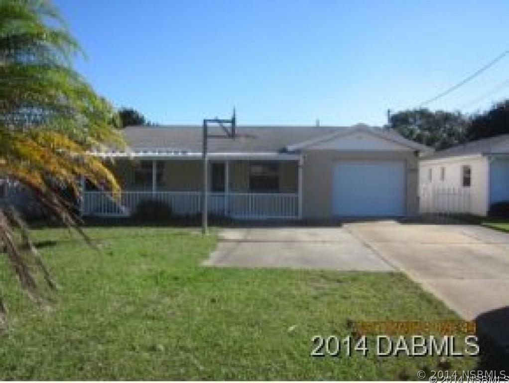 633 Goodwin Ave., New Smyrna Beach, FL 32169