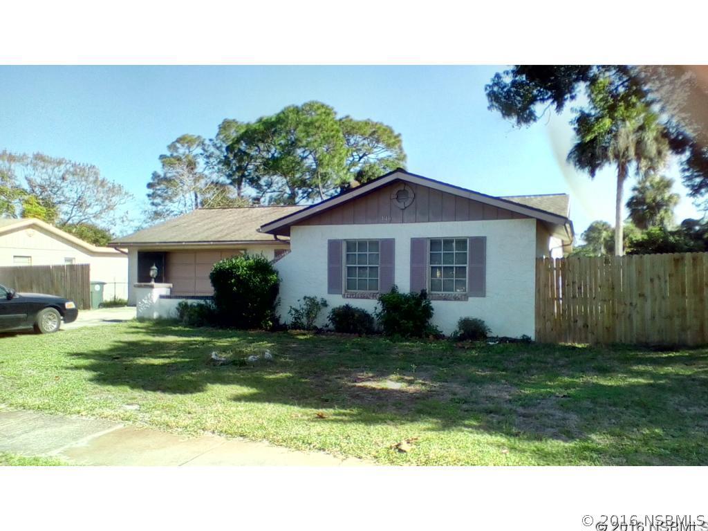 1640 E Shangri Lane Dr., Daytona Beach, FL 32119