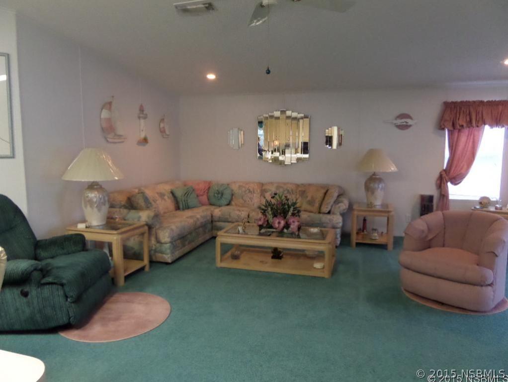 813 Navigators Way, Edgewater, FL 32141