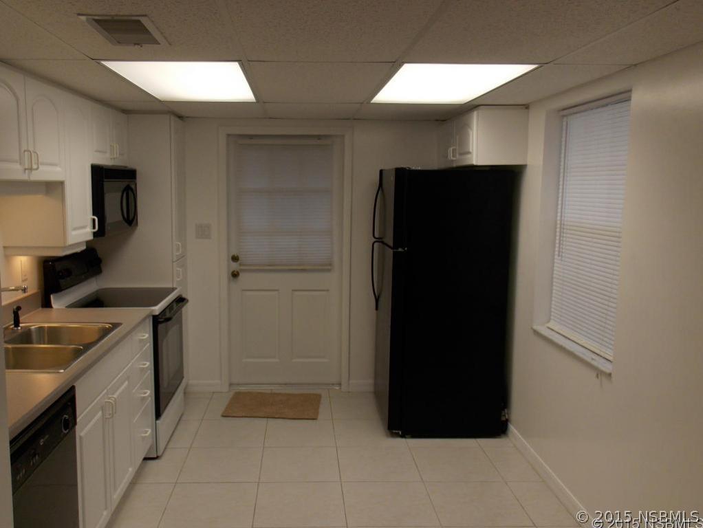 2443 Anastasia Dr., South Daytona, FL 32119