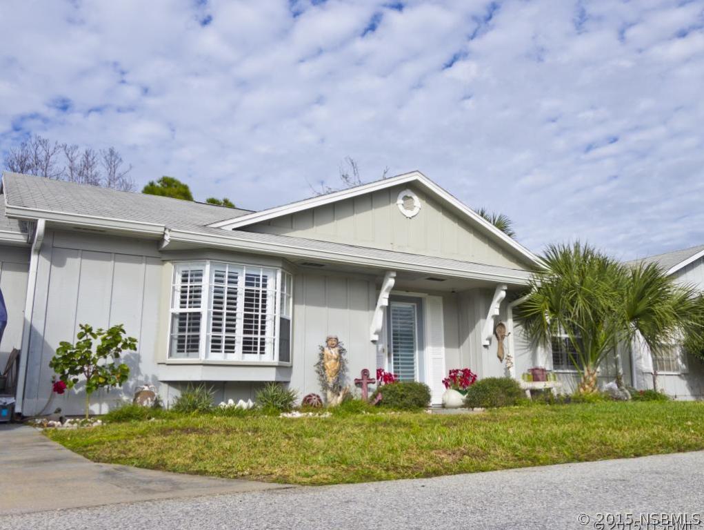 15 Sandra Cir., New Smyrna Beach, FL 32168