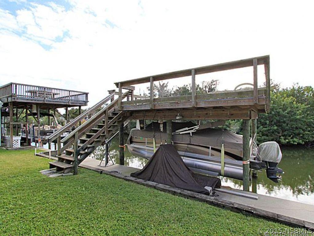 223 Gary Ave., Oak Hill, FL 32759