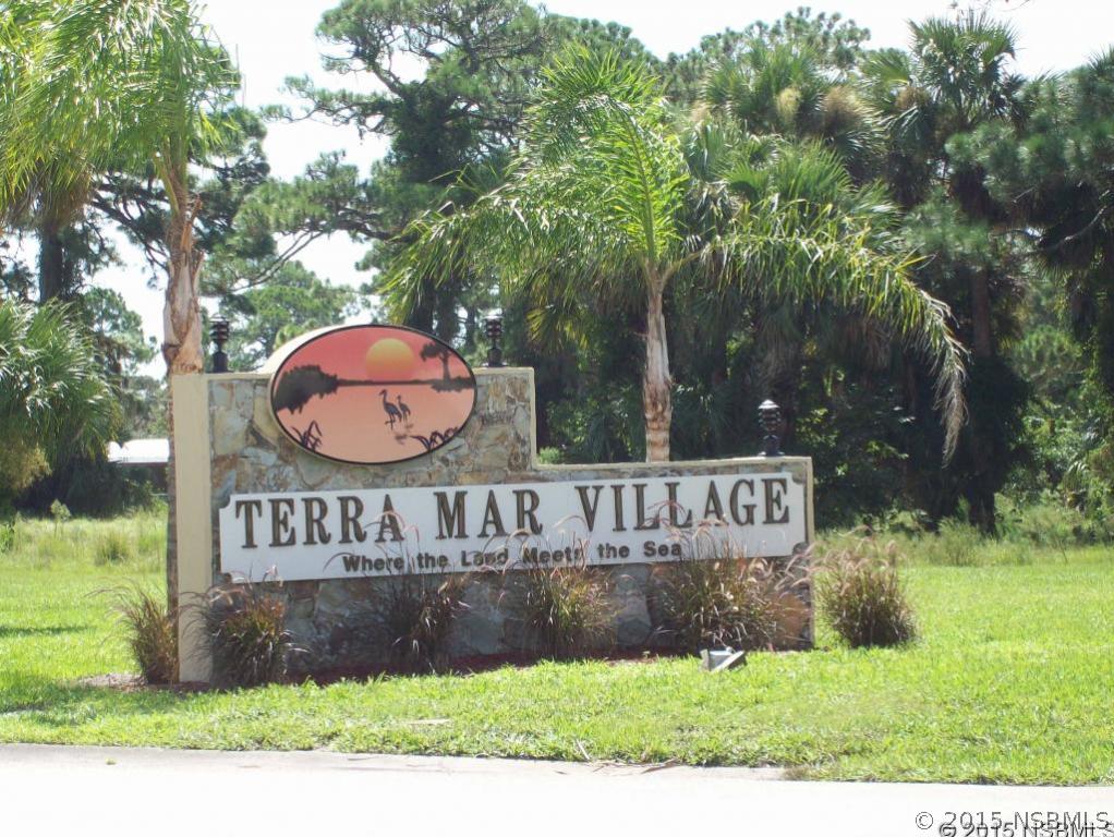 107 Ash St., Edgewater, FL 32141