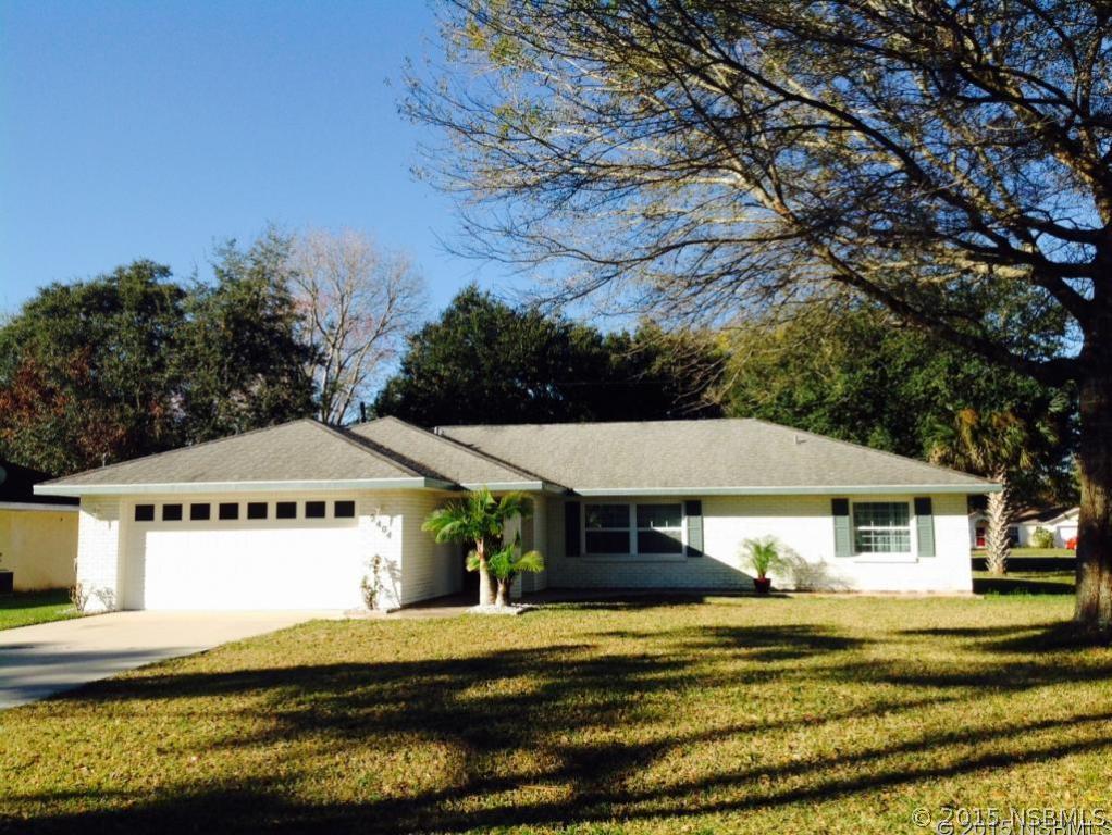 2404 Tamarind Dr., Edgewater, FL 32141