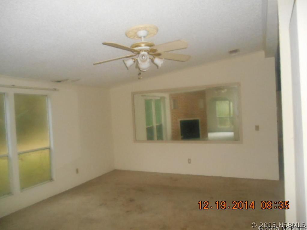 2926 Ragis Rd., Edgewater, FL 32132