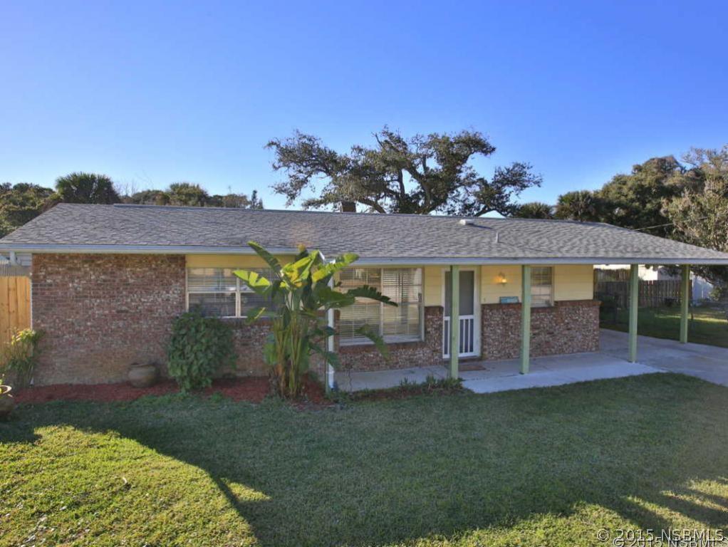 618 S Pine St., New Smyrna Beach, FL 32169