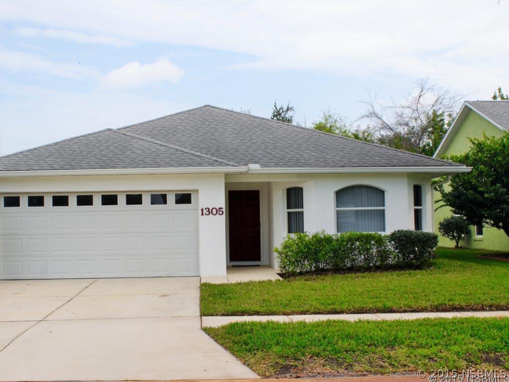 1305 Wayne Ave., New Smyrna Beach, FL 32168