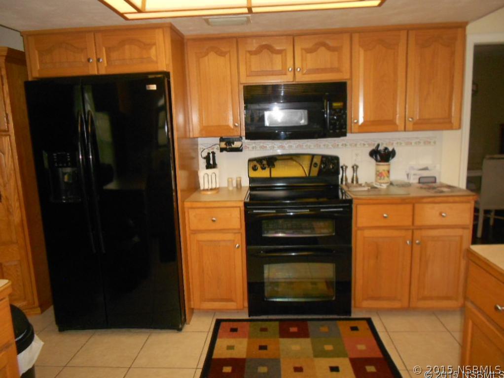 127 Hazelwood River Rd., Edgewater, FL 32141