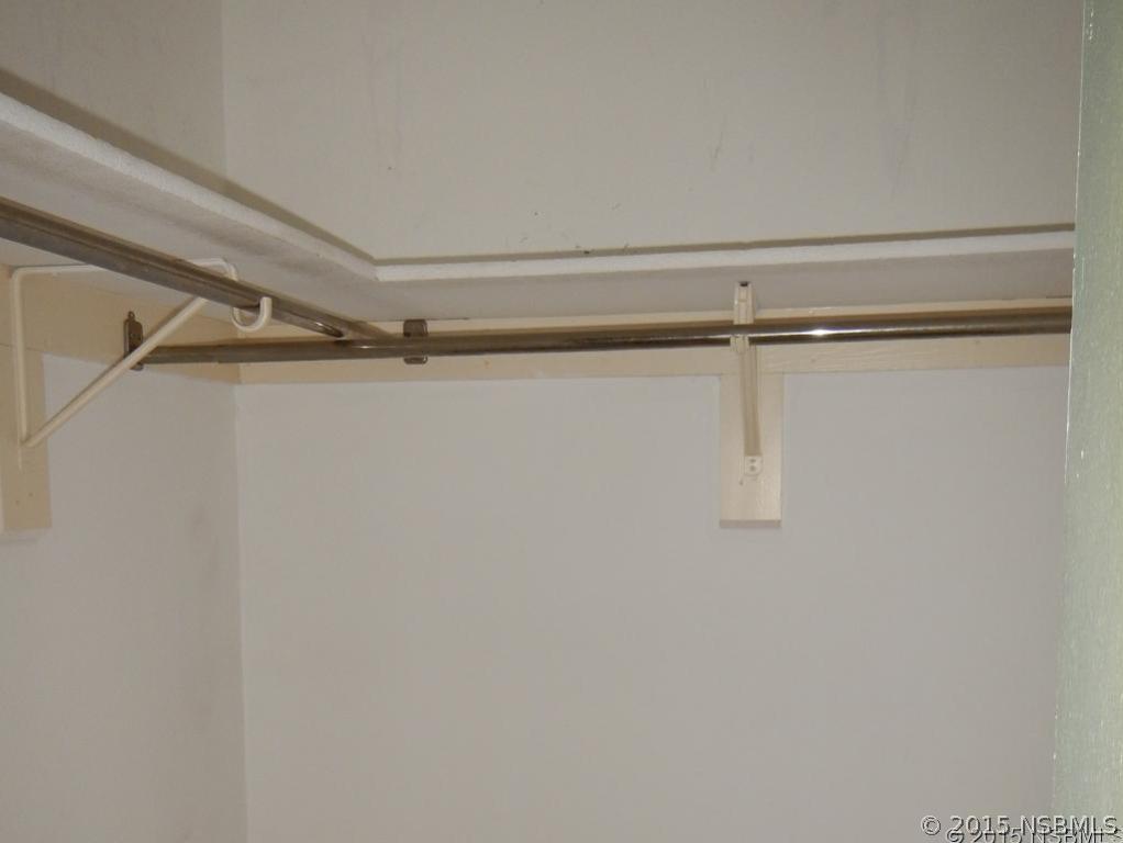 22 Blue Heron Dr., Edgewater, FL 32141