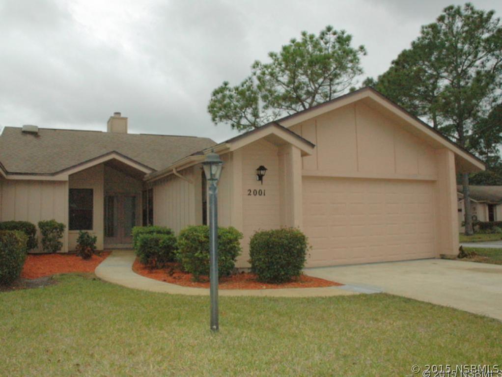 2001 Teakwood Ln. #16, Port Orange, FL 32128