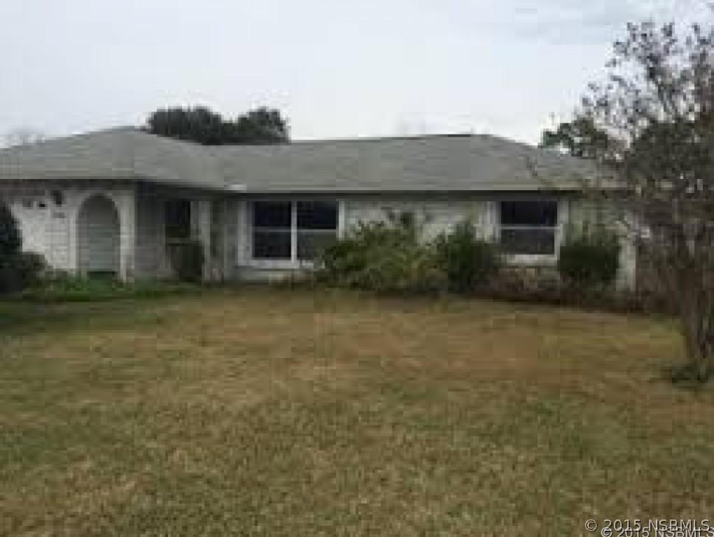 231 Meadow Lake Dr., Edgewater, FL 32141