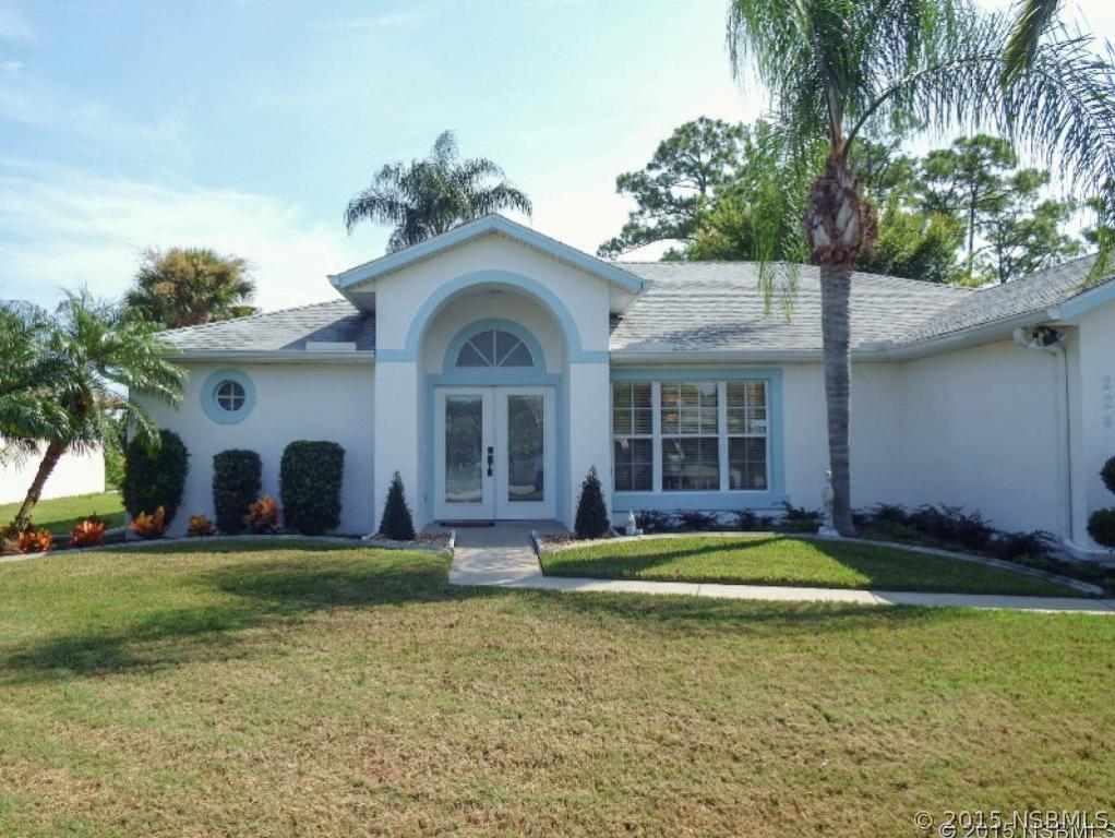 224 Golf Club Dr., New Smyrna Beach, FL 32168