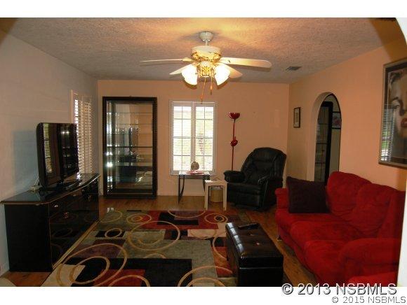 2013 Orange Tree Dr., Edgewater, FL 32141