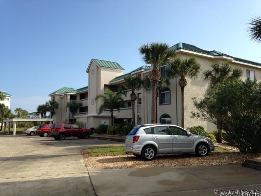 424 Bouchelle Dr. #304, New Smyrna Beach, FL 32169