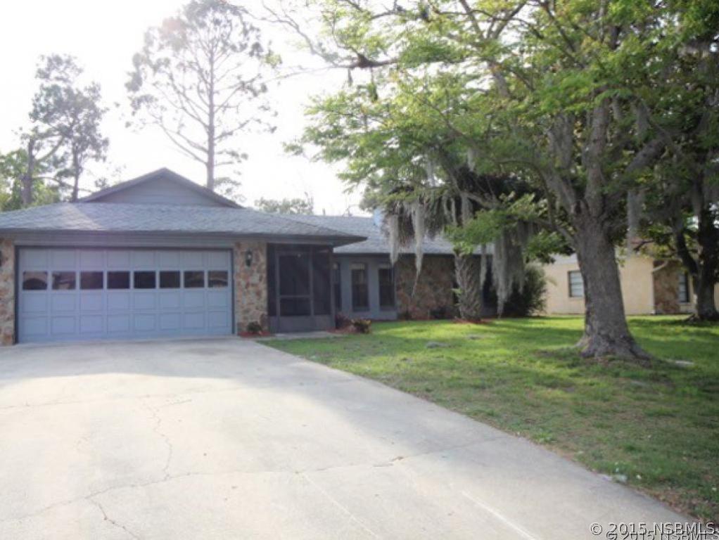 2326 Pine Tree Dr., Edgewater, FL 32141