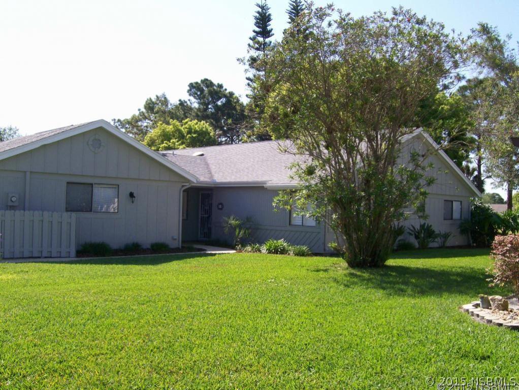 11 Lake Fairgreen Cir., New Smyrna Beach, FL 32168