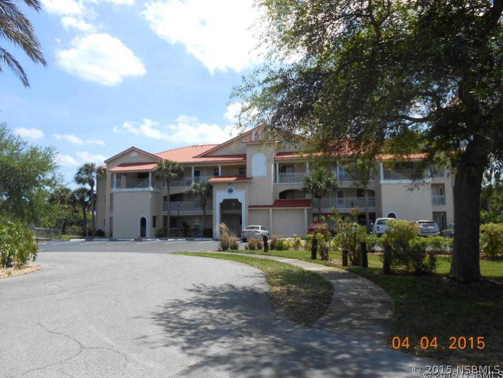 466 Bouchelle Dr. #201, New Smyrna Beach, FL 32169