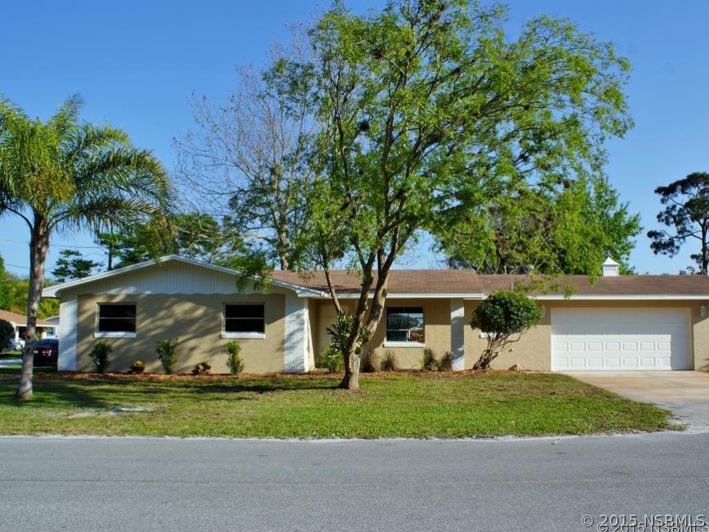 114 Thomas Ave., Edgewater, FL 32132