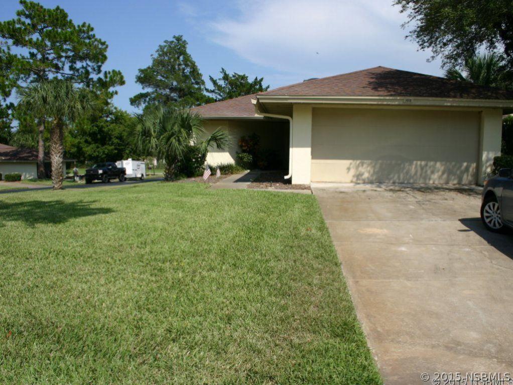 100 Oakmont Ln., New Smyrna Beach, FL 32168