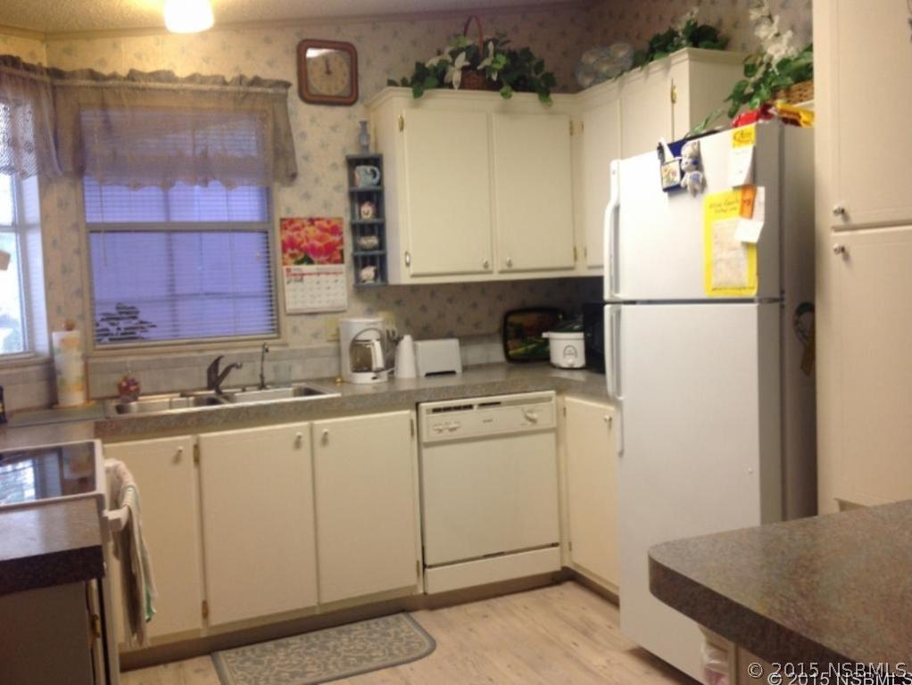 208 Schooner Ave., Edgewater, FL 32141