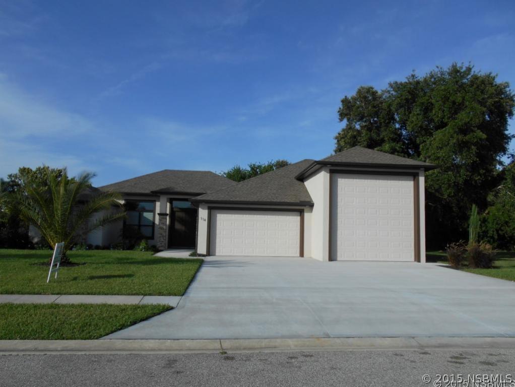 114 Mangrove Estates Cir., New Smyrna Beach, FL 32168