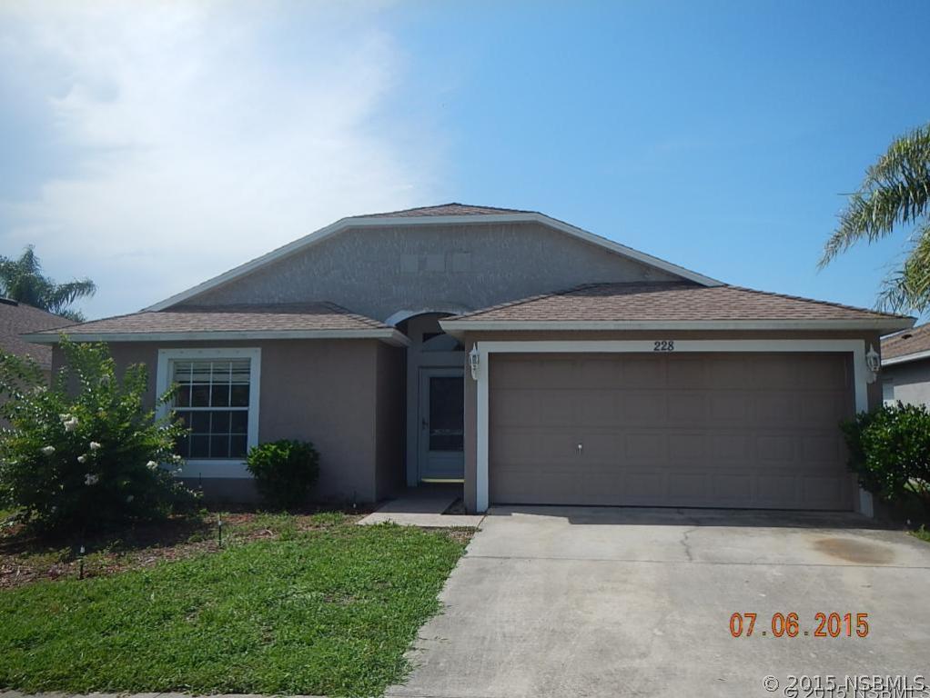228 Dahoon Holly Dr., Daytona Beach, FL 32117