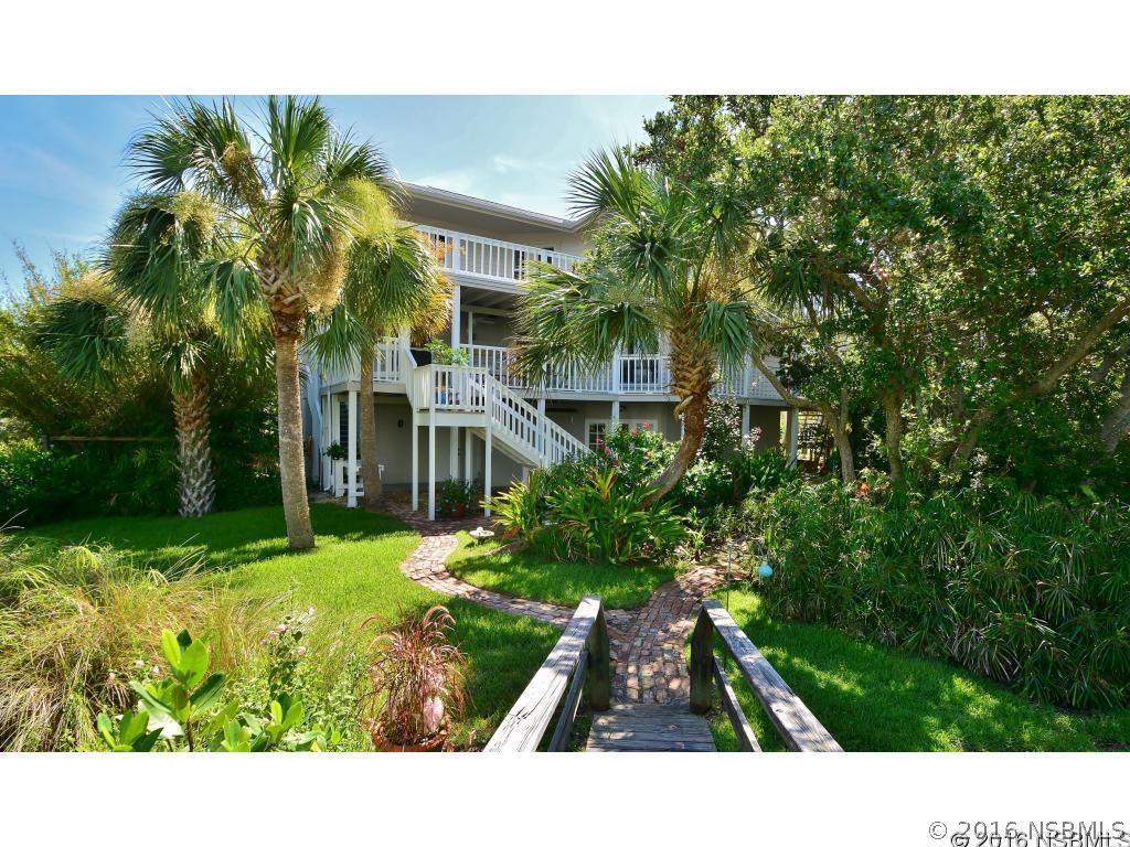 835 Drum Ave., New Smyrna Beach, FL 32169