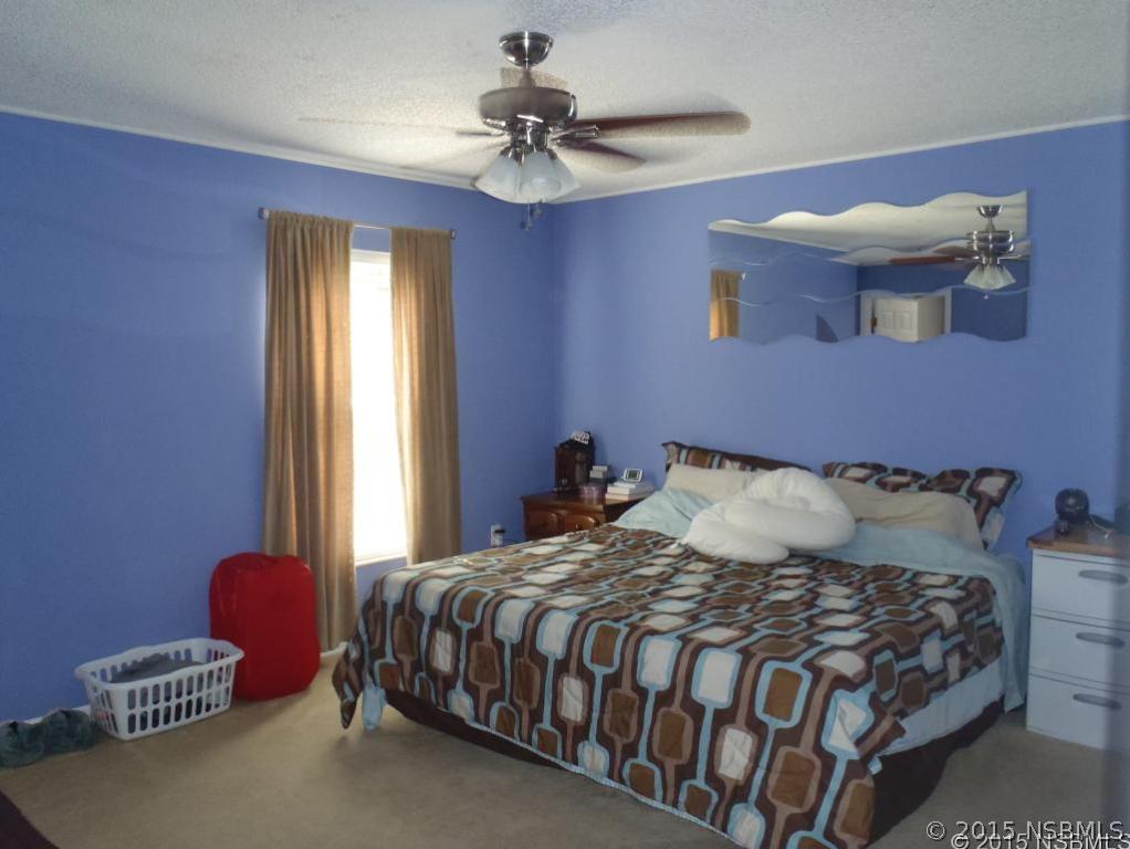 1868 Umbrella Tree Dr., Edgewater, FL 32141