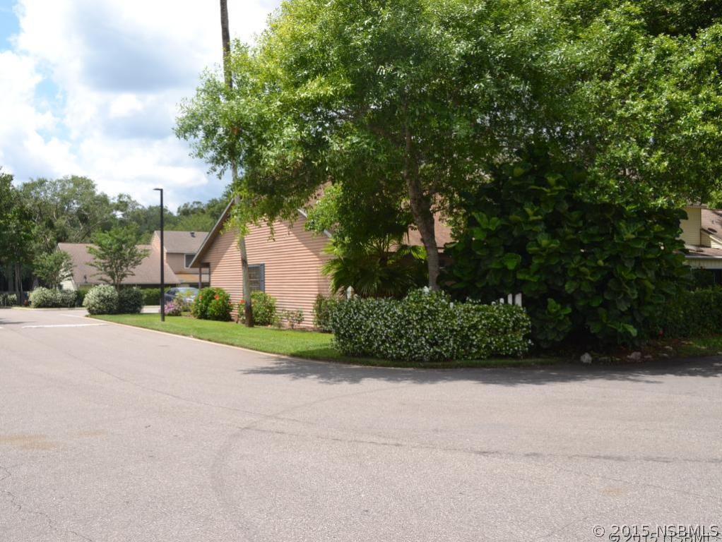 232 N Ridgewood Ave., Edgewater, FL 32132