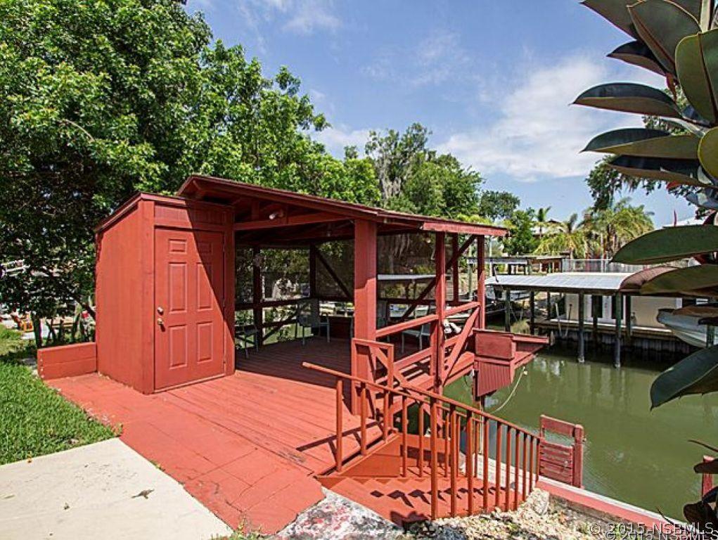 200 Gary Ave., Oak Hill, FL 32759