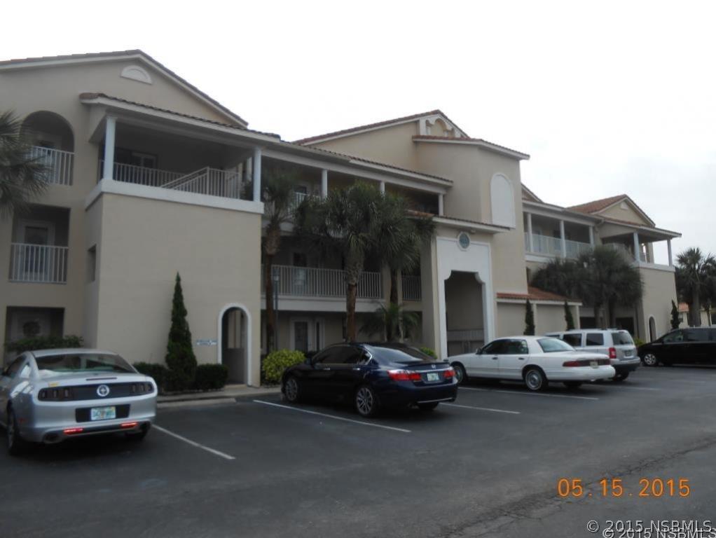 451 Bouchelle Dr. #203, New Smyrna Beach, FL 32169