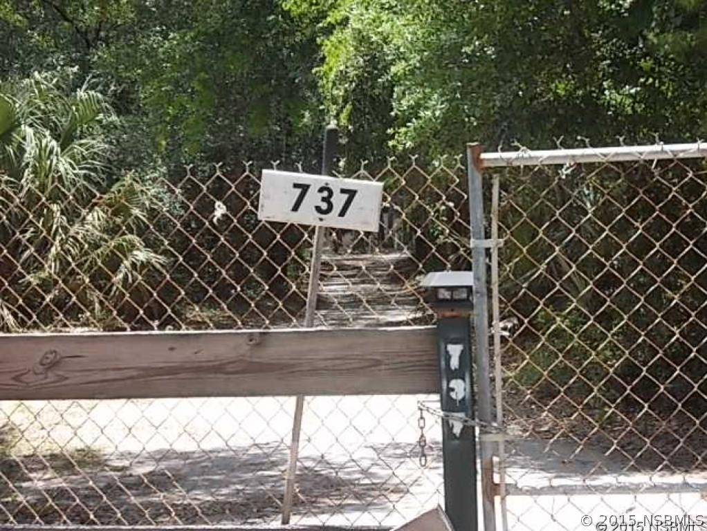 737 S Glencoe Rd., New Smyrna Beach, FL 32168